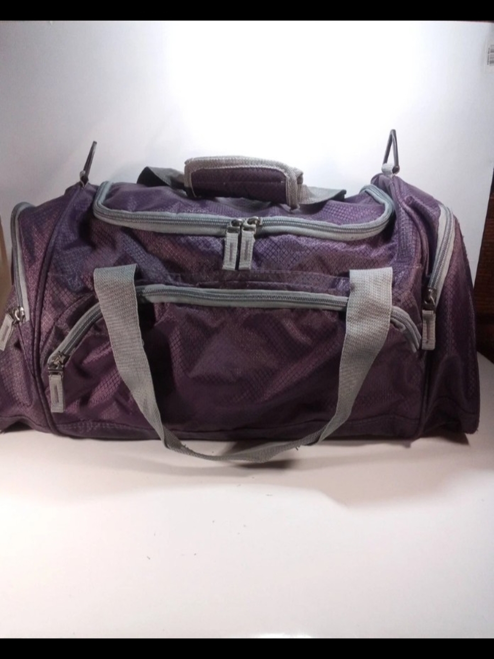 Purple/Gray Large Polyester Zip Duffel Gym Bag w/ Adjustable Strap (C-19)